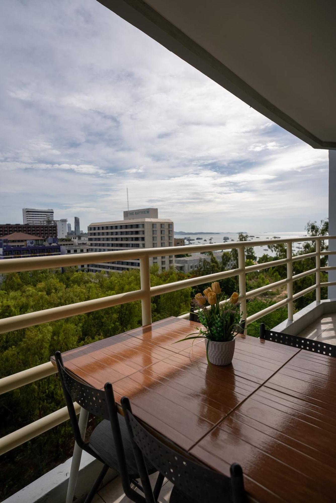 Vtsix At View Talay 6 Ξενοδοχείο Pattaya Εξωτερικό φωτογραφία
